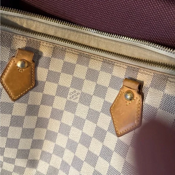 Louis Vuitton Checkered Shoulder Bag - Cream and Tan - Picture 2 of 9